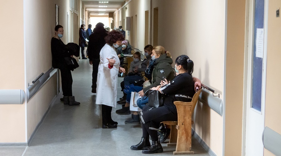 Коллективный иммунитет к коронавирусу в России снизился до 21,5%