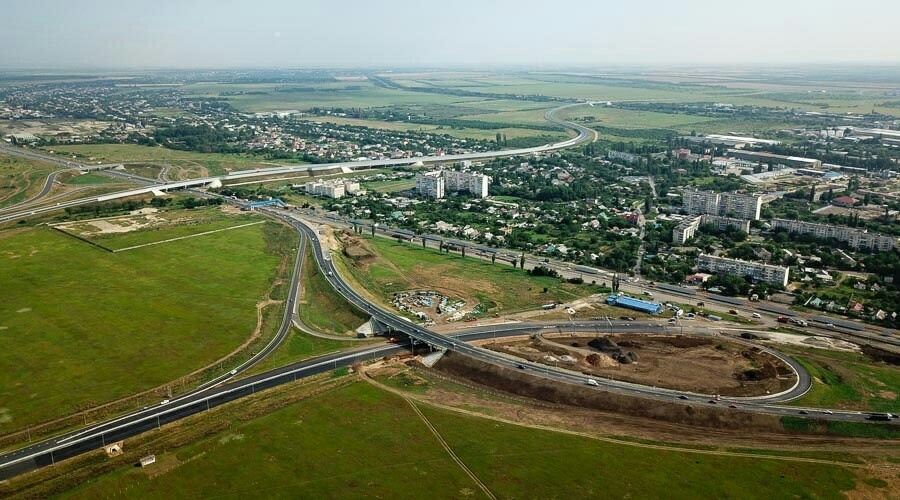 Власти Крыма рассчитывают, что «ВАД» достроит четырехполосную дорогу до Евпатории