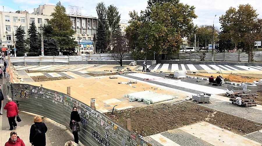 Симферополю дали время до конца ноября на завершение благоустройства площади Куйбышева