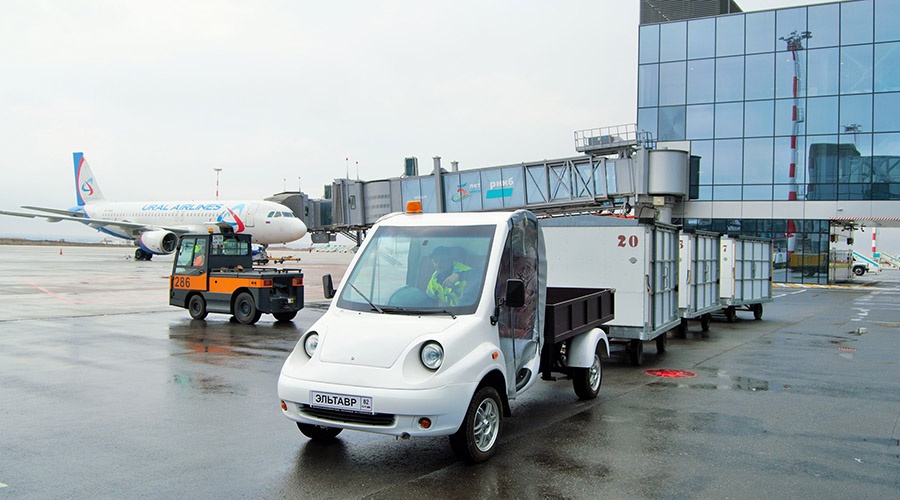 Крымский грузовой электрокар прошел испытания в аэропорту Симферополь