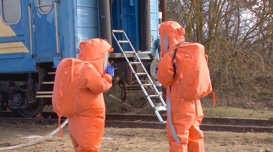 ФСБ провела в Севастополе учения по предотвращению теракта в поезде