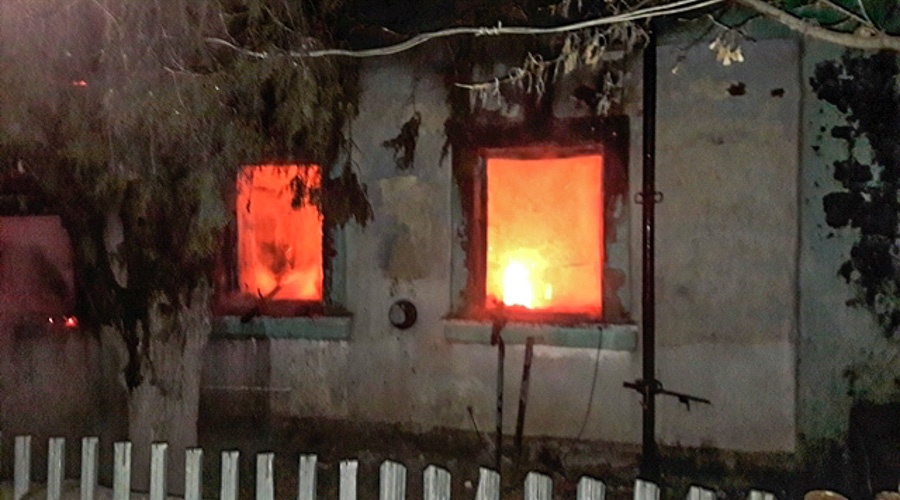 Мужчина погиб на пожаре в Черноморском районе