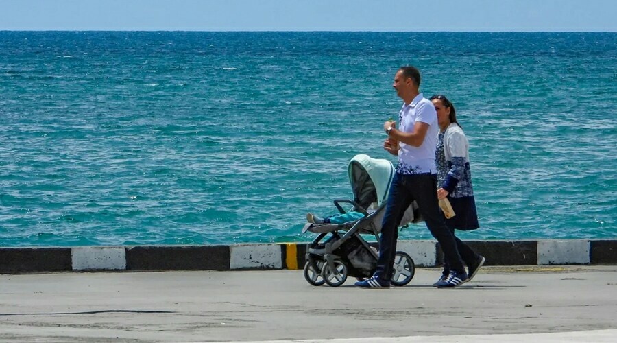 Депутат Госдумы предложил оплачивать пятидневные отпуска отцам после рождения ребёнка