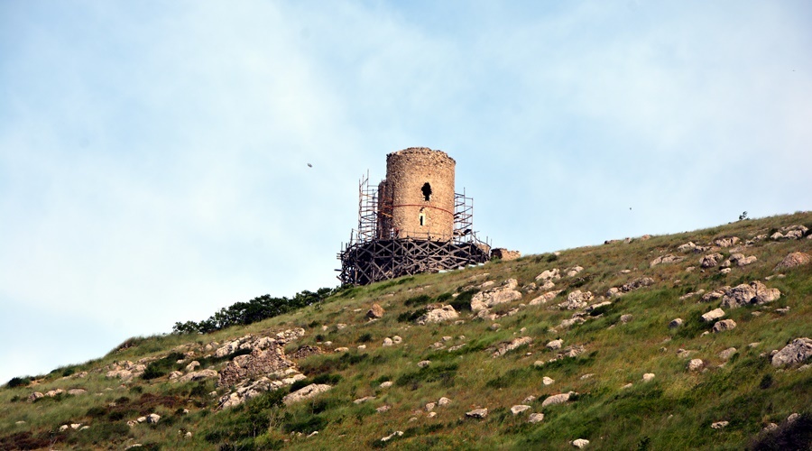 Посещение крепости Чембало в Балаклаве ограничено из-за опасного состояния объекта