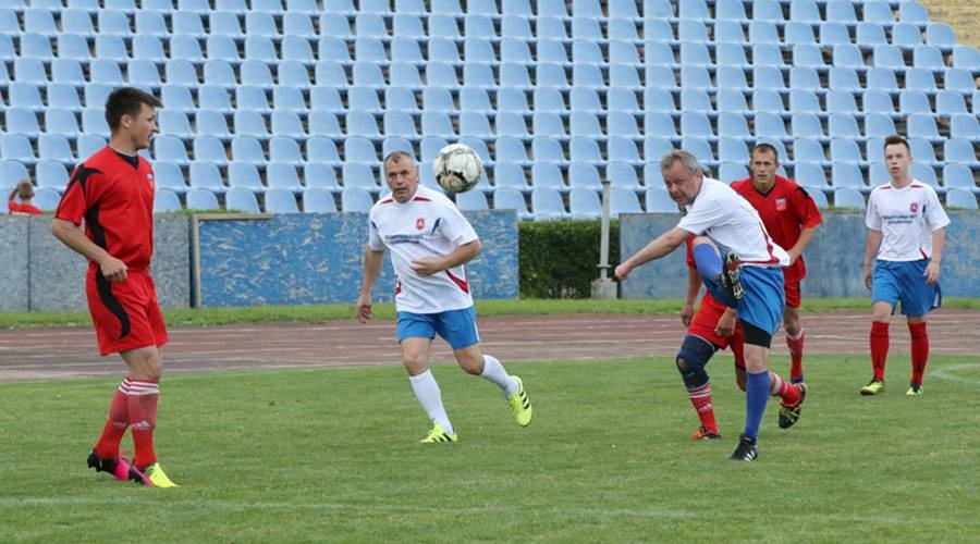 Аксёнов предложил создать футбольную команду правительства Крыма