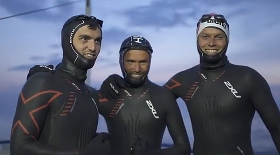 Два крымчанина и чеченец переплыли Байкал и установили мировой рекорд