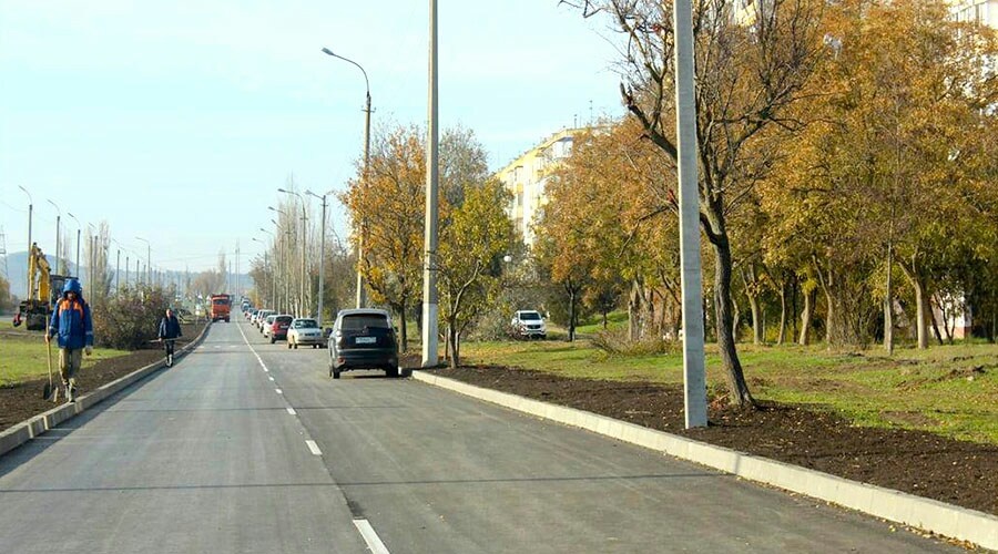 «ВАД» завершает ремонт дорог в Керчи