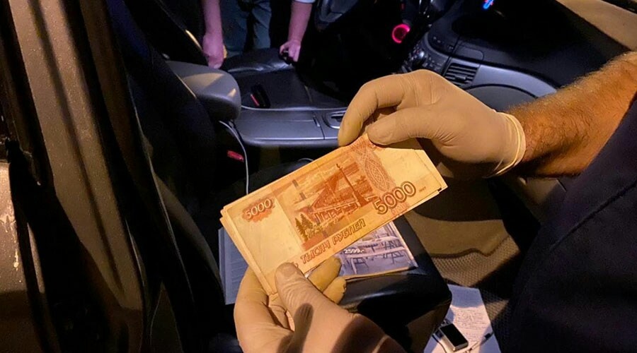 Полицейский в Севастополе задержан по подозрению в мошенничестве
