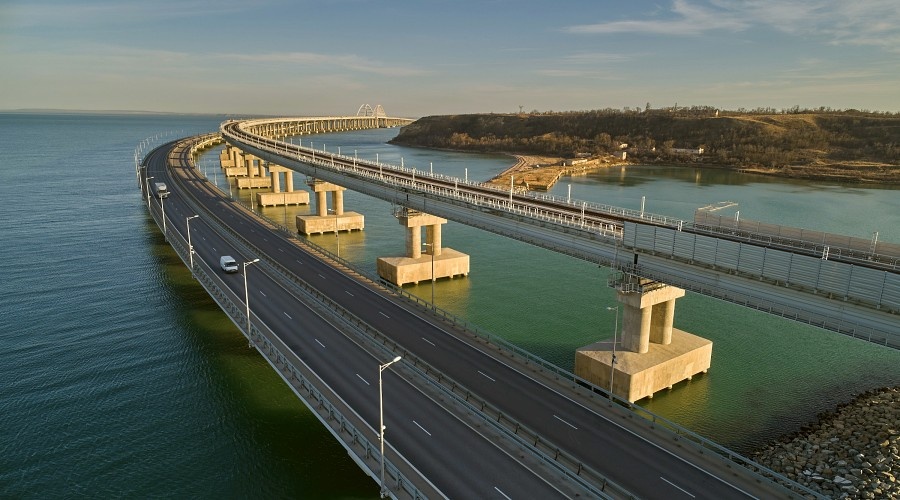 Движение грузовиков по Крымскому мосту возобновится в марте – Гоцанюк