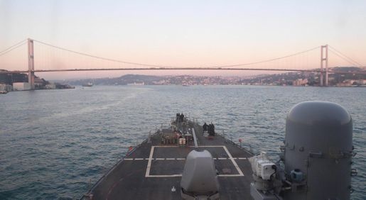 Эсминец США Porter вошёл в Чёрное море для участия в учениях НАТО (ФОТО)