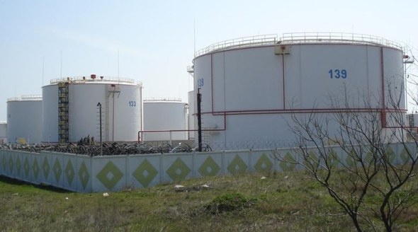 Госсовет Крыма рассмотрит вопрос о приватизации феодосийской нефтебазы