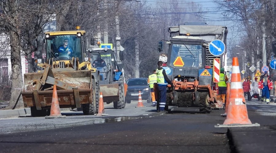 Симферополь получил 3,5 млрд руб на ремонт дорог