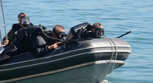 Противоподводно-диверсионный отряд Черноморского флота начал отработку элементов подводной акробатики