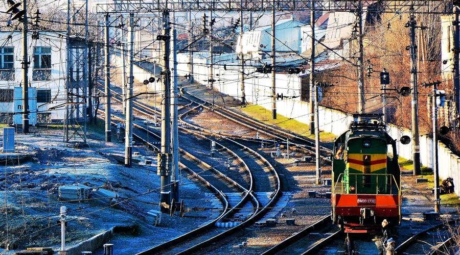 Железнодорожная инфраструктура Крыма готова к росту числа поездов дальнего следования
