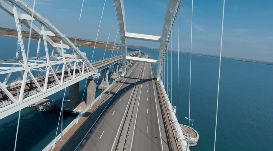 Более 15 миллионов автомобилей проехало по Крымскому мосту за три года