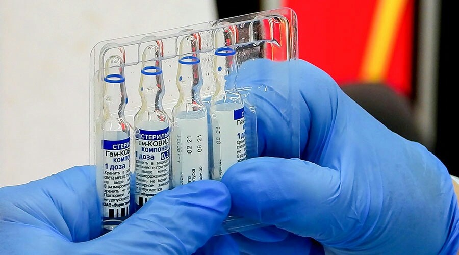 Вакцинация от коронавируса в России не будет обязательной – спикер Госдумы