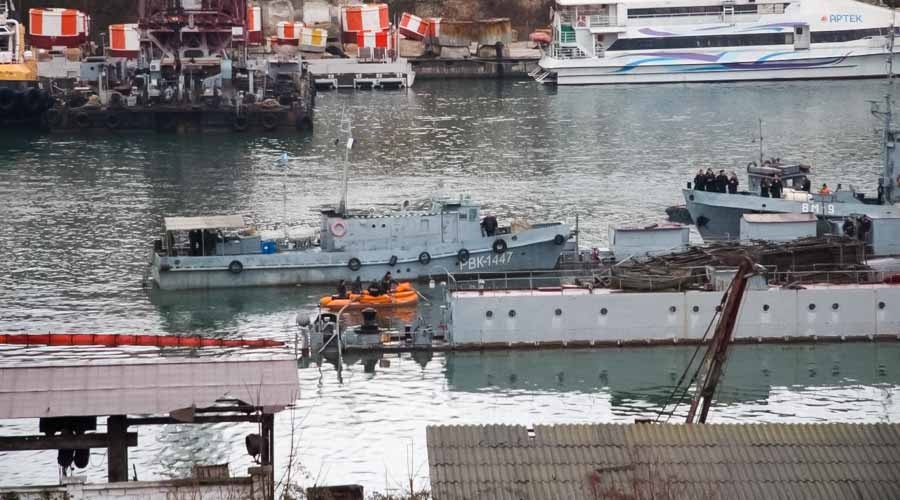 Затонувшие в Севастополе плавучий док и подлодка подлежат утилизации - ЧФ