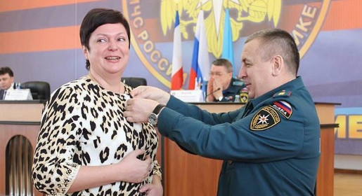 МЧС России наградило министра образования Крыма (ФОТО)