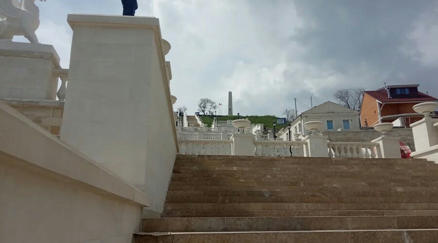 Аксёнов разрешил провести открытие Митридатских лестниц и факельное шествие в Керчи