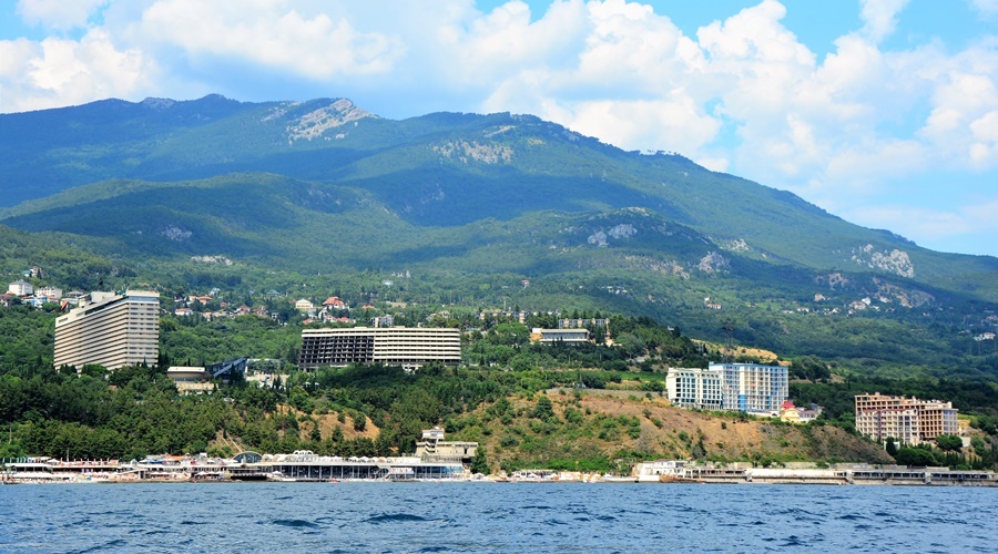 Крымские власти проверили больше 200 средств размещения на наличие туристов