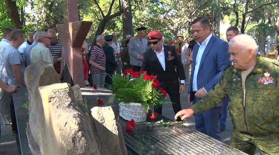 Ялтинцы отметили День ветеранов боевых действий