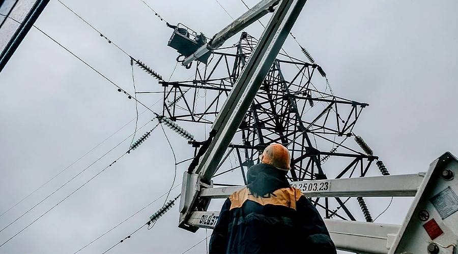 Зеленский сообщил Байдену о критическом состоянии энергетики Украины