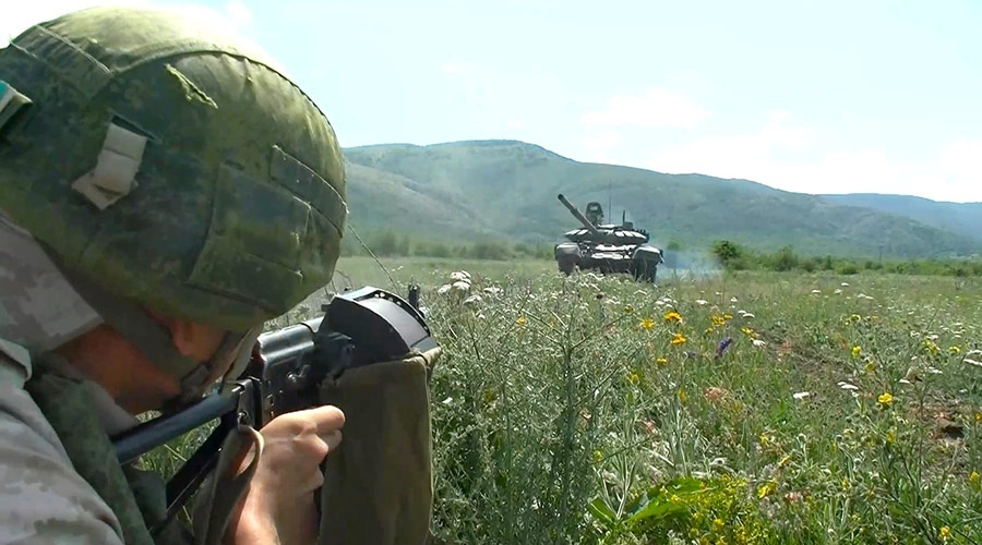 Военные проведут учения с боевой стрельбой на полигоне под Симферополем