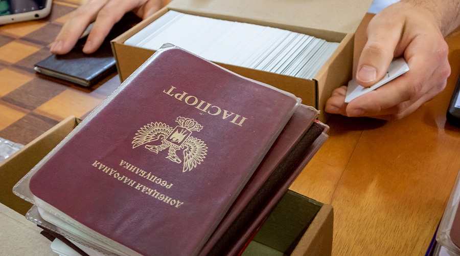 Около 450 тысяч граждан Украины встали на миграционный учет в России