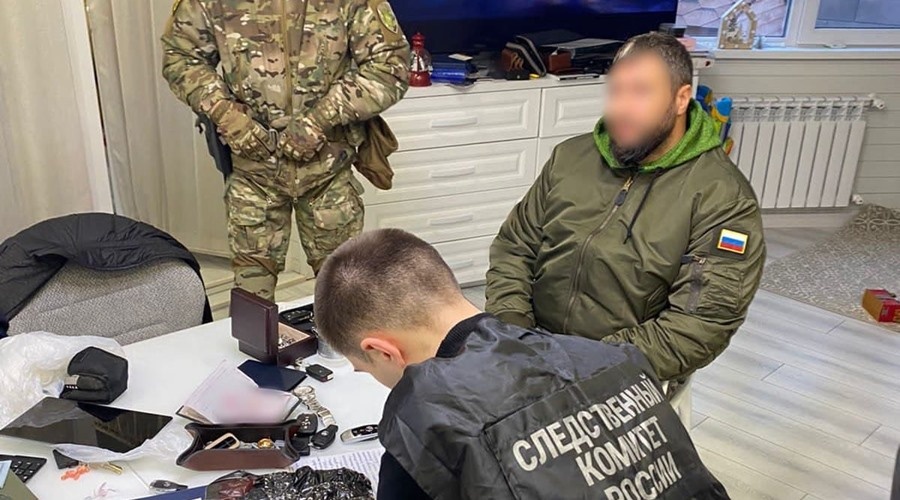 Бывший чиновник задержан в Севастополе за получение взятки в виде ремонта квартиры