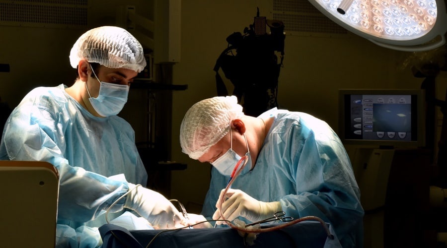 Ведущий нейрохирург России провёл уникальную операцию в Крыму