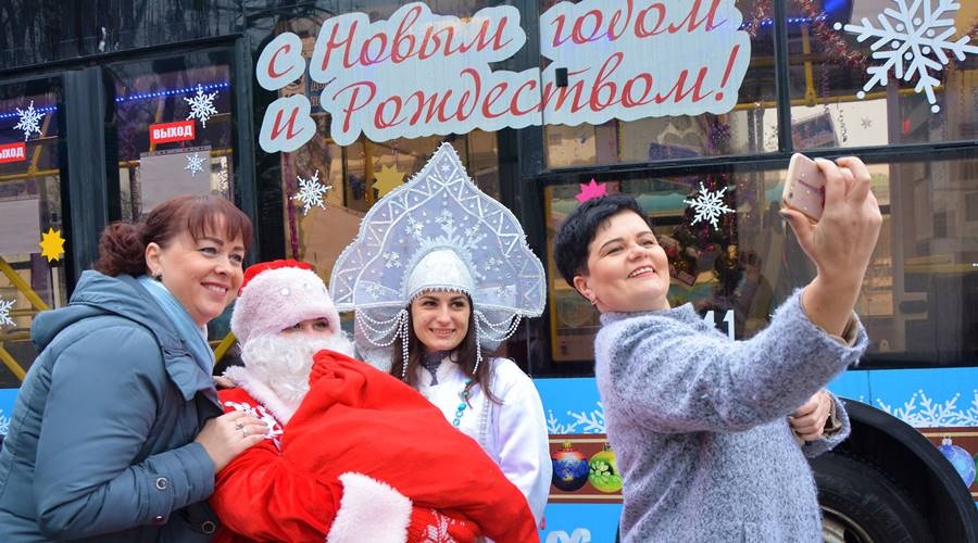 Новогодние троллейбусы выйдут на маршруты в трех городах Крыма