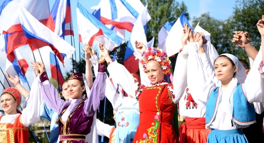 Торжества по случаю Дня государственного герба и флага Республики Крым прошли в Симферополе (ФОТО)