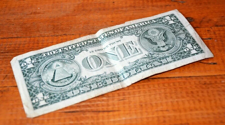 Вашингтонские аналитики предупредили о вреде собственных санкций для доллара