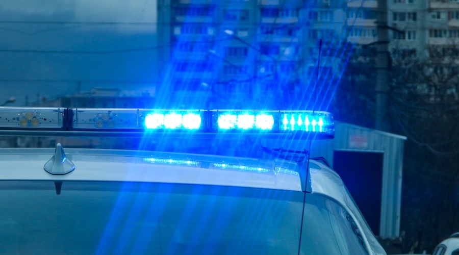 Полицейские в Ялте стрельбой по колесам остановили пьяного водителя «девятки»