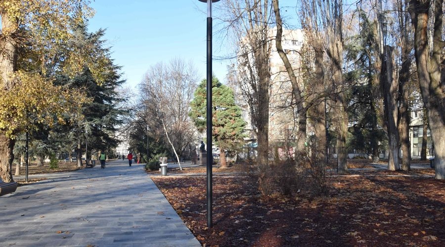 Власти Симферополя пообещали в феврале принять скверы, благоустроенные за средства Москвы