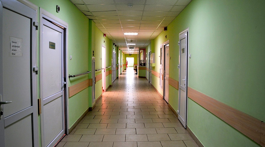 Один человек с подтвержденным коронавирусом скончался в Крыму
