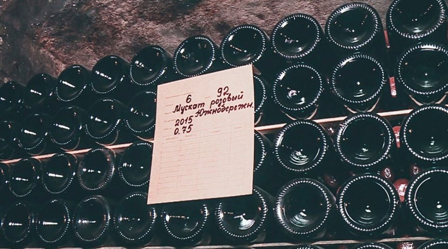«Массандра» заложила тысячу бутылок вина к 100-летию Победы