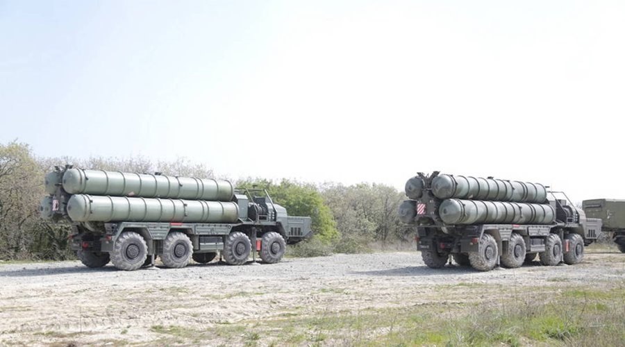 Дивизионы С-400 «Триумф» провели учения по прикрытию объектов Крыма