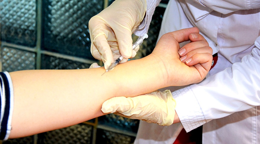 Минобороны РФ приступит к испытанию вакцины от COVID-19 в ближайшее время