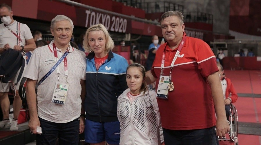 Серебряную медалистку Паралимпиады торжественно встретили в Симферополе