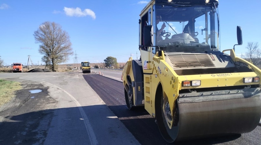 Более 262 км дорог отремонтировано в Крыму в прошлом году
