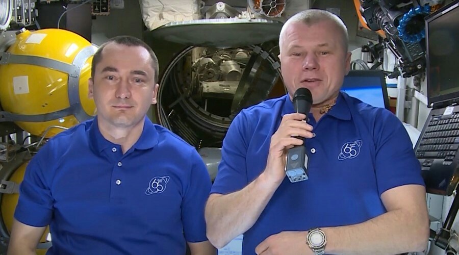 Космонавты с МКС поздравили симферопольцев с Днём города