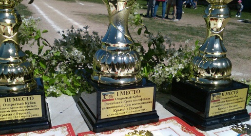 Симферопольский «Гелиос-КФУ» победил в открытом Кубке Крыма по софтболу