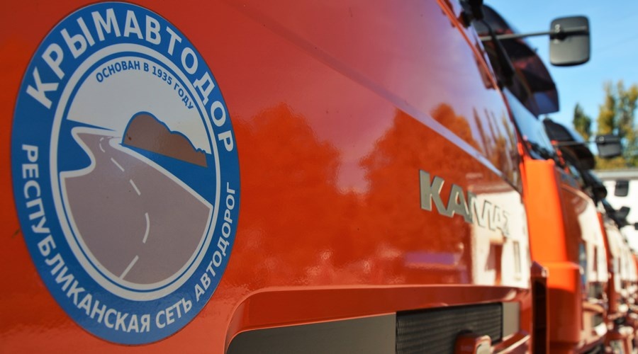 «Крымавтодор» с начала года ликвидировал почти 70 тыс квадратных метров ям на дорогах