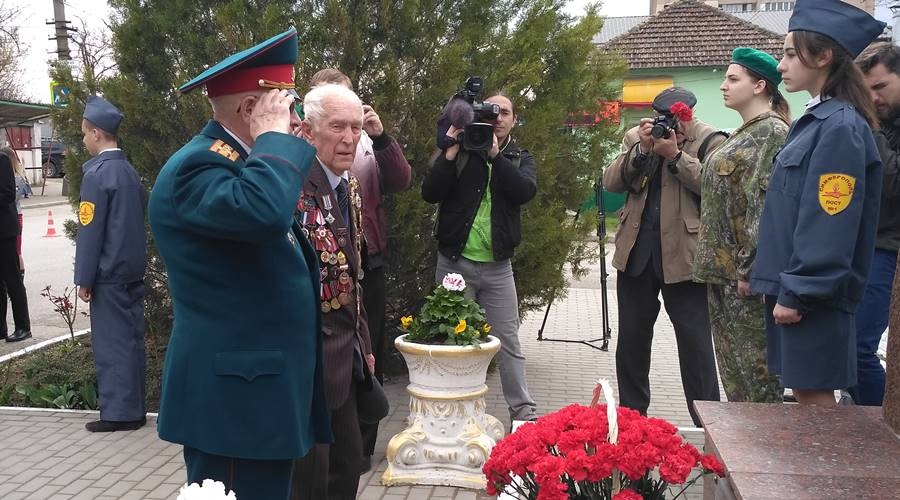 Приуроченные к 75-летию освобождения города мероприятия начались в Симферополе