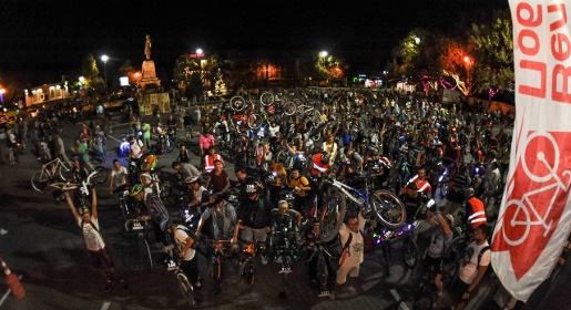 Велосипедисты в карнавальных костюмах проедут по ночному Севастополю
