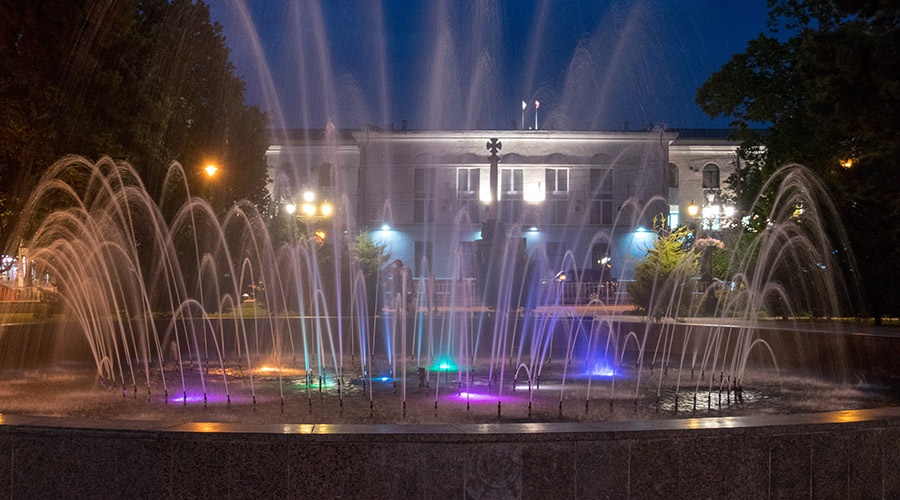 Директор симферопольских парков пожаловался на вандалов, ломающих фонтаны