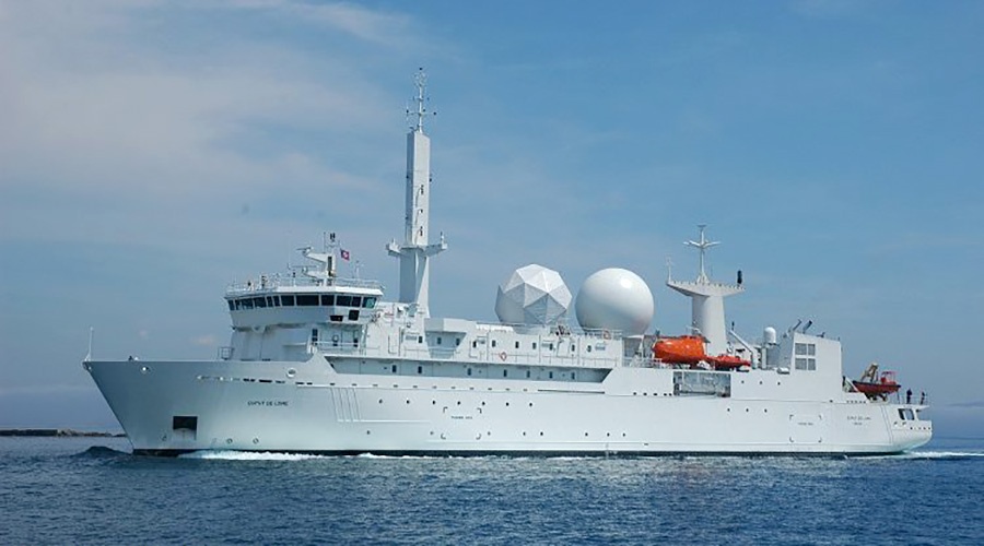 Большой разведывательный корабль ВМС Франции вошел в Черное море