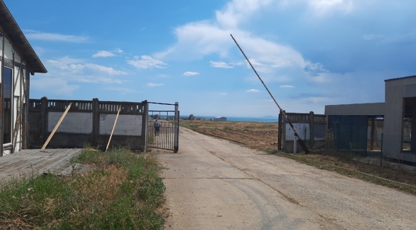 Власти Феодосии намерены через суд остановить застройку Песчаной балки