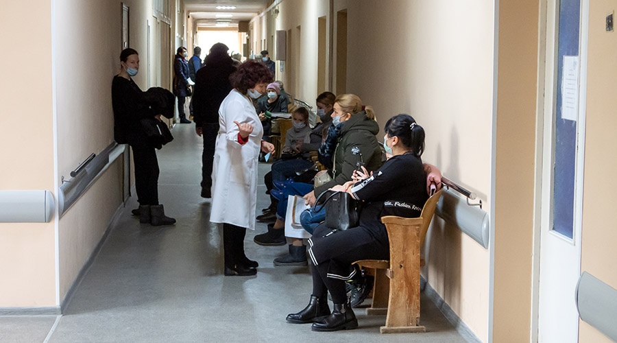 Темпы вакцинации от COVID-19 продолжают падать в Крыму